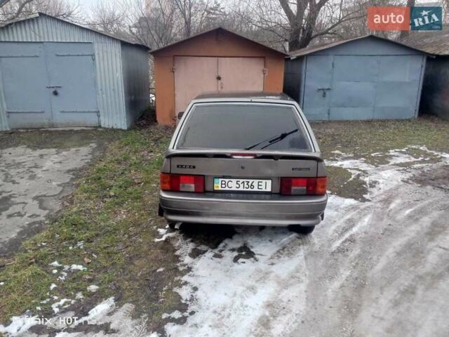Серый ВАЗ 2114 Самара, объемом двигателя 1.6 л и пробегом 115 тыс. км за 2000 $, фото 7 на Automoto.ua