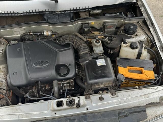 Сірий ВАЗ 2114 Самара, об'ємом двигуна 1.6 л та пробігом 275 тис. км за 1600 $, фото 12 на Automoto.ua