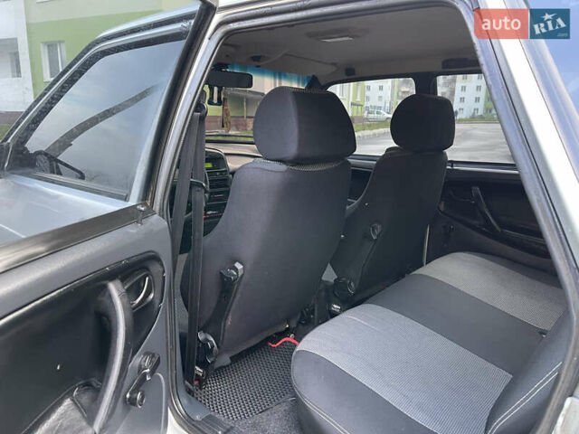 Серый ВАЗ 2114 Самара, объемом двигателя 1.6 л и пробегом 99 тыс. км за 4000 $, фото 11 на Automoto.ua