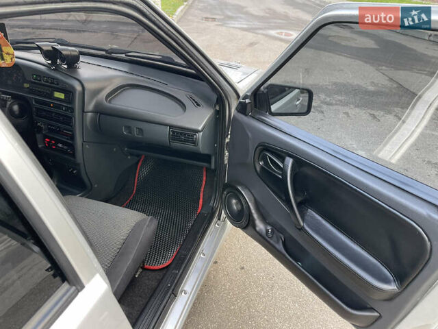 Серый ВАЗ 2114 Самара, объемом двигателя 1.6 л и пробегом 99 тыс. км за 4000 $, фото 17 на Automoto.ua