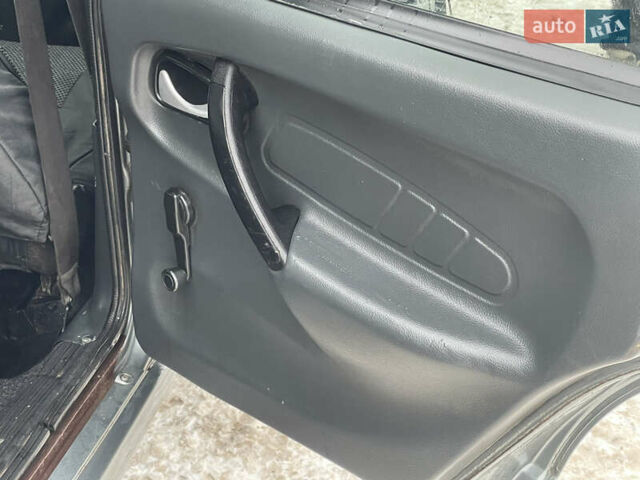Серый ВАЗ 2114 Самара, объемом двигателя 1.6 л и пробегом 270 тыс. км за 1800 $, фото 14 на Automoto.ua