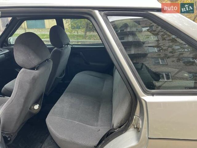 Серый ВАЗ 2114 Самара, объемом двигателя 1.6 л и пробегом 173 тыс. км за 2500 $, фото 10 на Automoto.ua