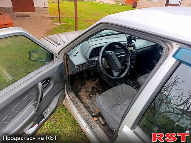 Серый ВАЗ 2114 Самара, объемом двигателя 1.6 л и пробегом 0 тыс. км за 1600 $, фото 4 на Automoto.ua