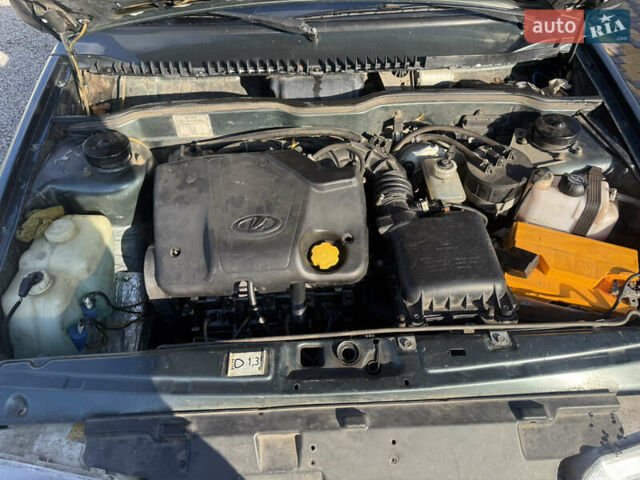 Серый ВАЗ 2114 Самара, объемом двигателя 1.6 л и пробегом 200 тыс. км за 1500 $, фото 2 на Automoto.ua