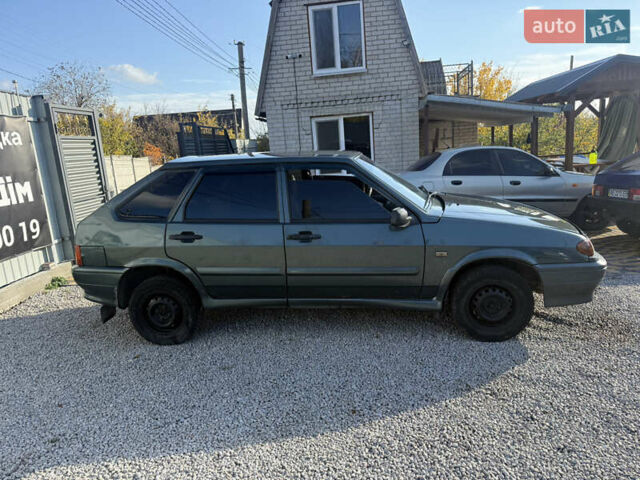 Серый ВАЗ 2114 Самара, объемом двигателя 1.6 л и пробегом 200 тыс. км за 1500 $, фото 1 на Automoto.ua