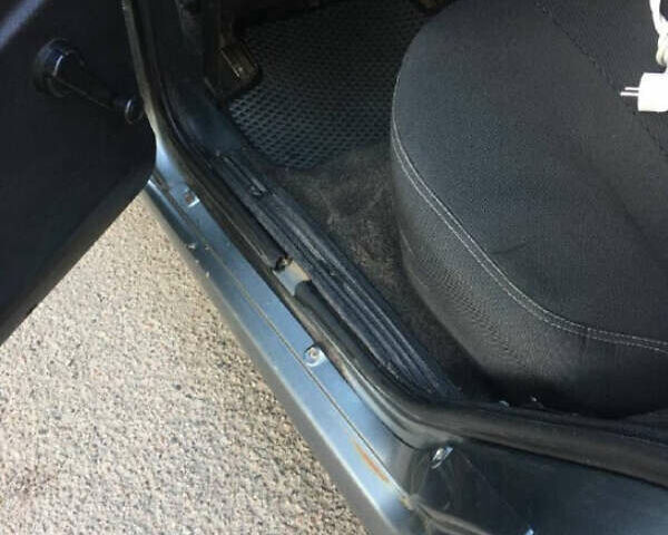 Серый ВАЗ 2114 Самара, объемом двигателя 1.6 л и пробегом 139 тыс. км за 2850 $, фото 4 на Automoto.ua