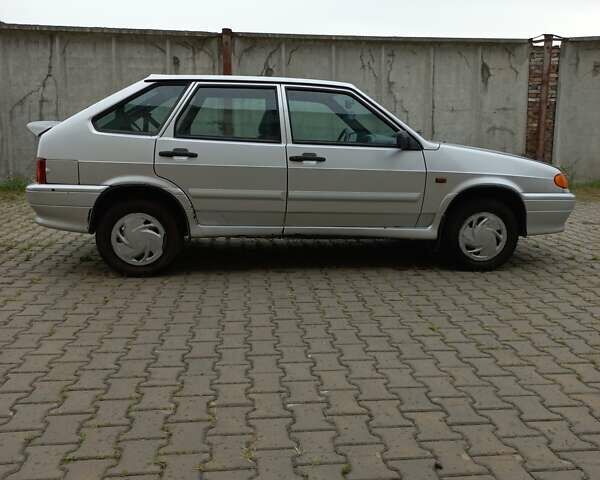 Серый ВАЗ 2114 Самара, объемом двигателя 1.6 л и пробегом 145 тыс. км за 2000 $, фото 3 на Automoto.ua