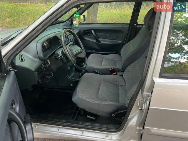 Сірий ВАЗ 2114 Самара, об'ємом двигуна 1.6 л та пробігом 119 тис. км за 1550 $, фото 19 на Automoto.ua