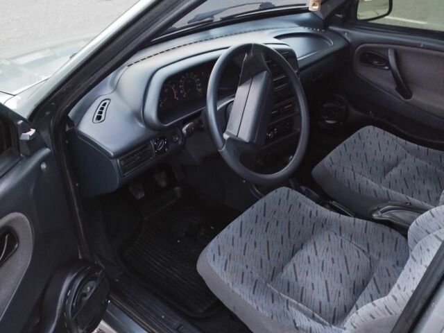 Серый ВАЗ 2114 Самара, объемом двигателя 1.6 л и пробегом 118 тыс. км за 2900 $, фото 5 на Automoto.ua