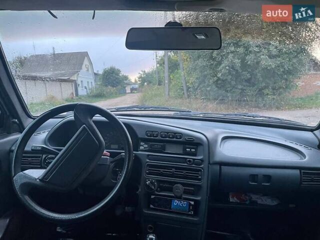 Серый ВАЗ 2114 Самара, объемом двигателя 1.6 л и пробегом 150 тыс. км за 1350 $, фото 12 на Automoto.ua