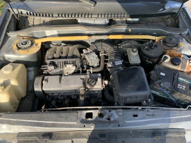 Серый ВАЗ 2114 Самара, объемом двигателя 1.6 л и пробегом 300 тыс. км за 1903 $, фото 6 на Automoto.ua