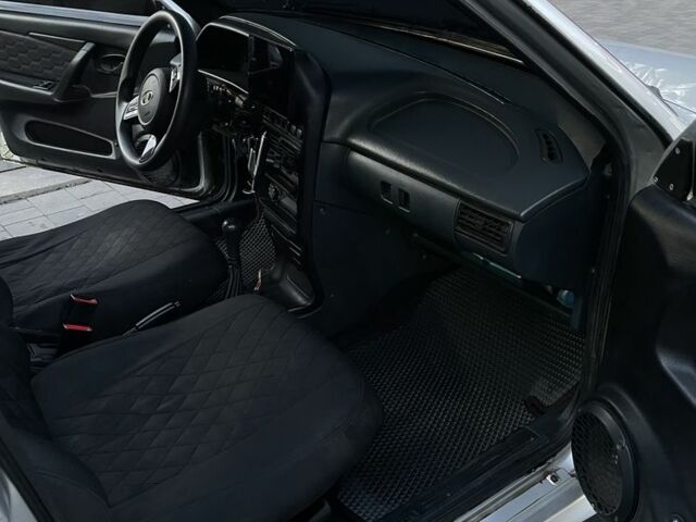 Серый ВАЗ 2114 Самара, объемом двигателя 1.6 л и пробегом 170 тыс. км за 3800 $, фото 8 на Automoto.ua