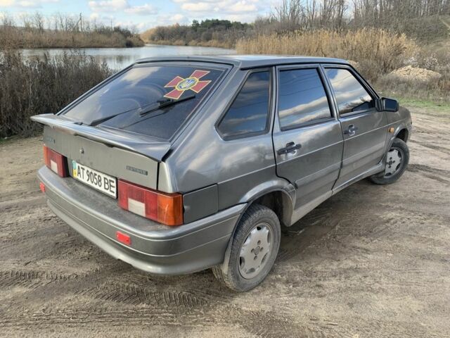 Серый ВАЗ 2114 Самара, объемом двигателя 1.6 л и пробегом 300 тыс. км за 1903 $, фото 3 на Automoto.ua