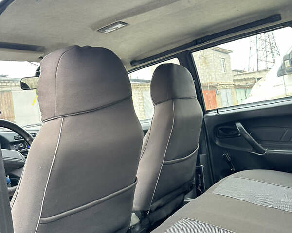 Серый ВАЗ 2114 Самара, объемом двигателя 1.6 л и пробегом 195 тыс. км за 2100 $, фото 22 на Automoto.ua