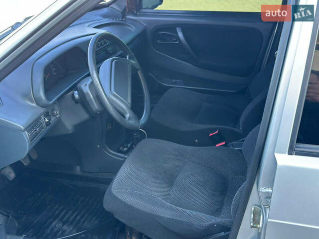 Серый ВАЗ 2114 Самара, объемом двигателя 1.6 л и пробегом 165 тыс. км за 2350 $, фото 17 на Automoto.ua