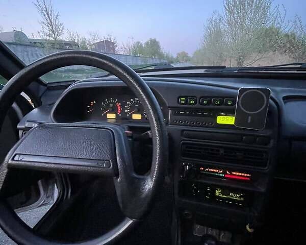 Серый ВАЗ 2114 Самара, объемом двигателя 1.6 л и пробегом 400 тыс. км за 1999 $, фото 18 на Automoto.ua
