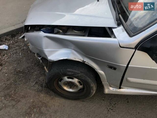 Сірий ВАЗ 2114 Самара, об'ємом двигуна 1.6 л та пробігом 235 тис. км за 900 $, фото 2 на Automoto.ua