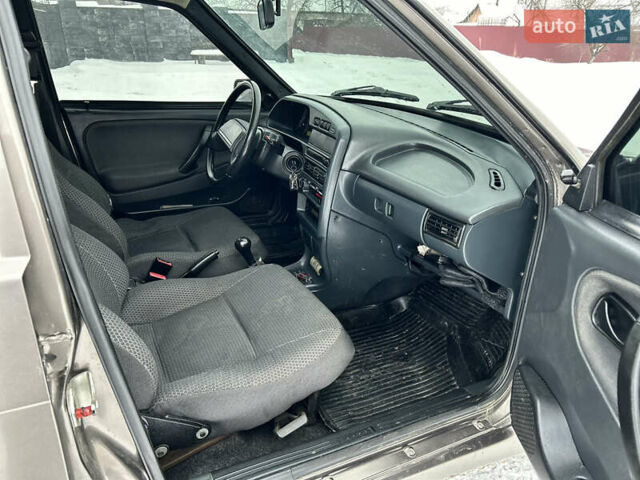 Сірий ВАЗ 2114 Самара, об'ємом двигуна 1.6 л та пробігом 270 тис. км за 2300 $, фото 31 на Automoto.ua