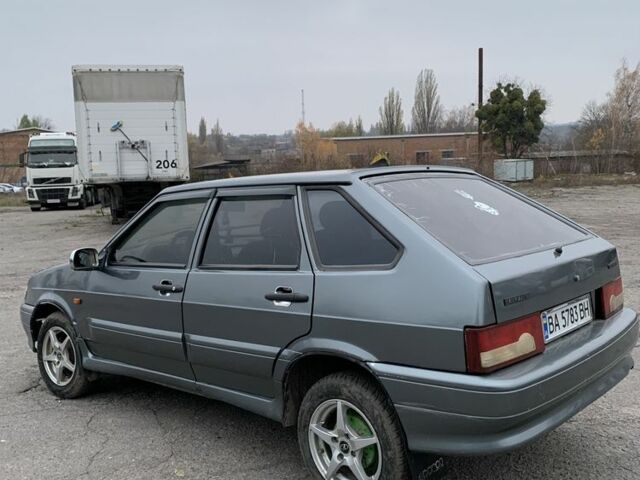 Серый ВАЗ 2114 Самара, объемом двигателя 1.5 л и пробегом 280 тыс. км за 850 $, фото 2 на Automoto.ua