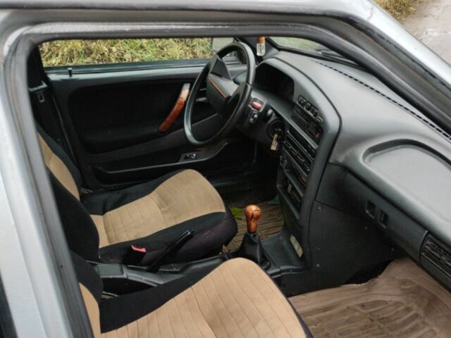 Сірий ВАЗ 2114 Самара, об'ємом двигуна 1.6 л та пробігом 210 тис. км за 1500 $, фото 4 на Automoto.ua