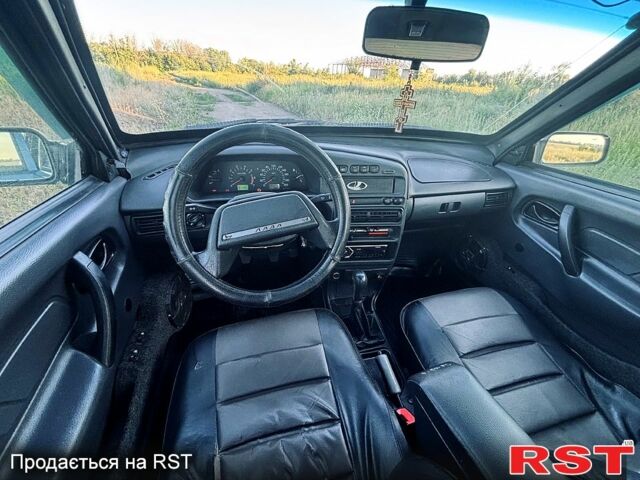 Синій ВАЗ 2114 Самара, об'ємом двигуна 1.5 л та пробігом 255 тис. км за 1599 $, фото 7 на Automoto.ua
