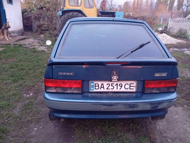 Синий ВАЗ 2114 Самара, объемом двигателя 1.5 л и пробегом 100 тыс. км за 800 $, фото 4 на Automoto.ua