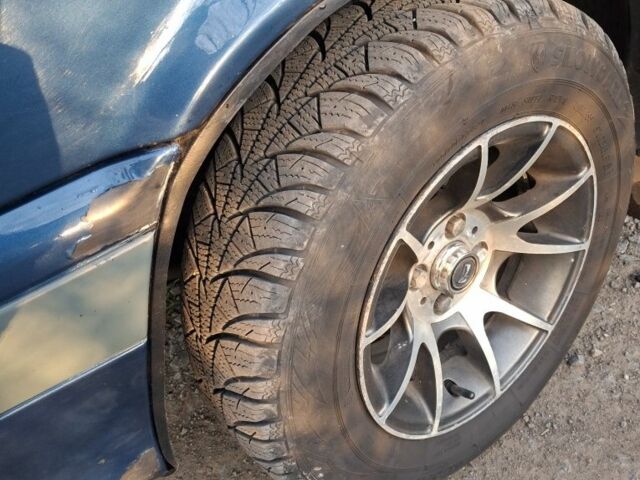 Синий ВАЗ 2114 Самара, объемом двигателя 1.5 л и пробегом 200 тыс. км за 1700 $, фото 6 на Automoto.ua