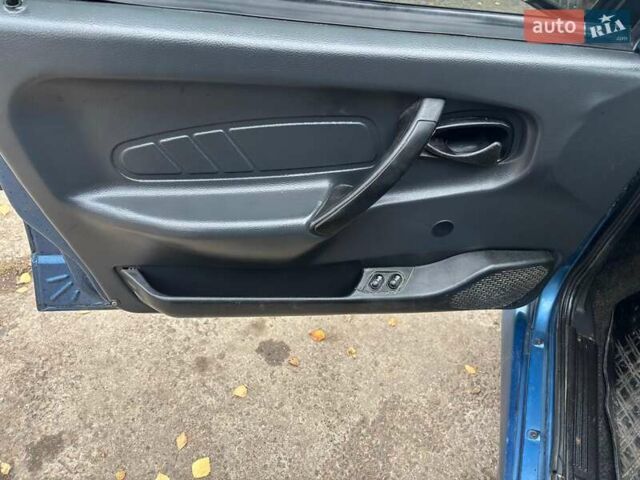 Синий ВАЗ 2114 Самара, объемом двигателя 1.6 л и пробегом 230 тыс. км за 850 $, фото 2 на Automoto.ua