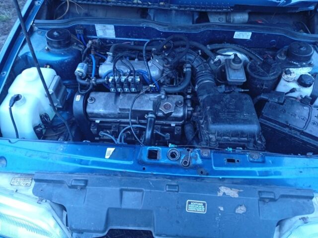 Синий ВАЗ 2114 Самара, объемом двигателя 1.5 л и пробегом 100 тыс. км за 800 $, фото 6 на Automoto.ua