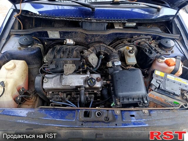 Синій ВАЗ 2114 Самара, об'ємом двигуна 1.6 л та пробігом 105 тис. км за 2200 $, фото 5 на Automoto.ua