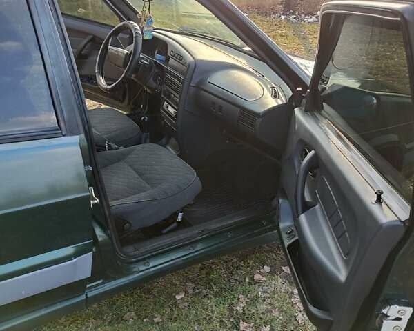 Зеленый ВАЗ 2114 Самара, объемом двигателя 1.5 л и пробегом 80 тыс. км за 1299 $, фото 16 на Automoto.ua