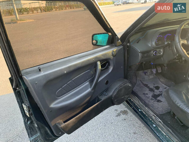 Зелений ВАЗ 2114 Самара, об'ємом двигуна 1.5 л та пробігом 220 тис. км за 2900 $, фото 11 на Automoto.ua