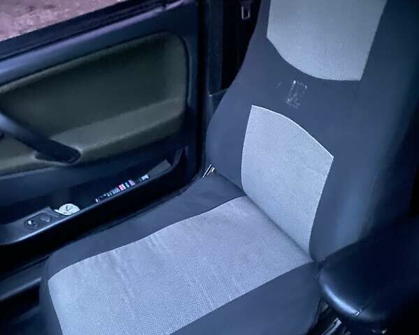 Зеленый ВАЗ 2114 Самара, объемом двигателя 1.6 л и пробегом 245 тыс. км за 1350 $, фото 5 на Automoto.ua