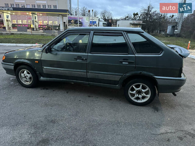 Зеленый ВАЗ 2114 Самара, объемом двигателя 1.5 л и пробегом 240 тыс. км за 1300 $, фото 5 на Automoto.ua