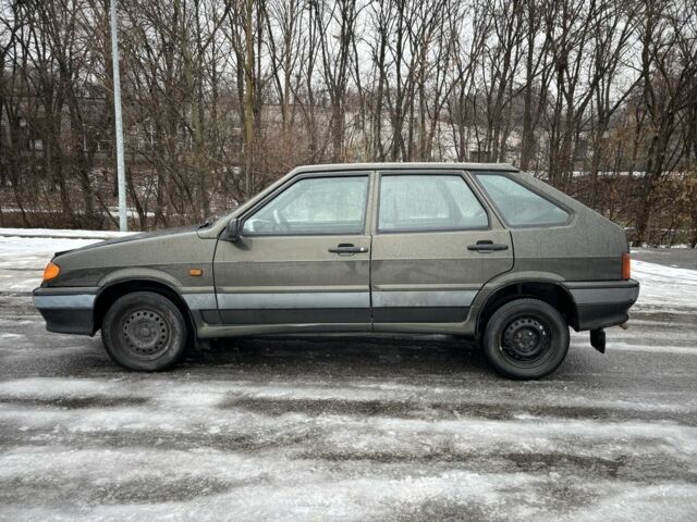 Зеленый ВАЗ 2114 Самара, объемом двигателя 1.5 л и пробегом 245 тыс. км за 1399 $, фото 7 на Automoto.ua