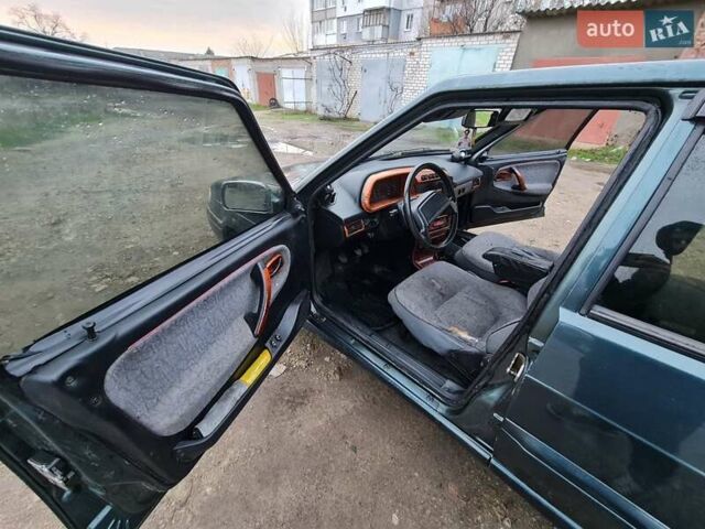 Зеленый ВАЗ 2114 Самара, объемом двигателя 1.6 л и пробегом 188 тыс. км за 1700 $, фото 5 на Automoto.ua