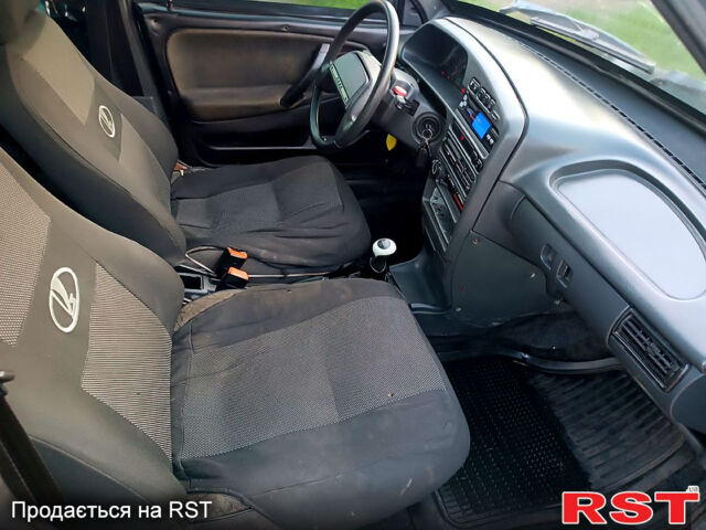 Зеленый ВАЗ 2114 Самара, объемом двигателя 1.6 л и пробегом 250 тыс. км за 1350 $, фото 8 на Automoto.ua