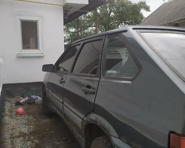 Зеленый ВАЗ 2114 Самара, объемом двигателя 1.6 л и пробегом 300 тыс. км за 850 $, фото 1 на Automoto.ua