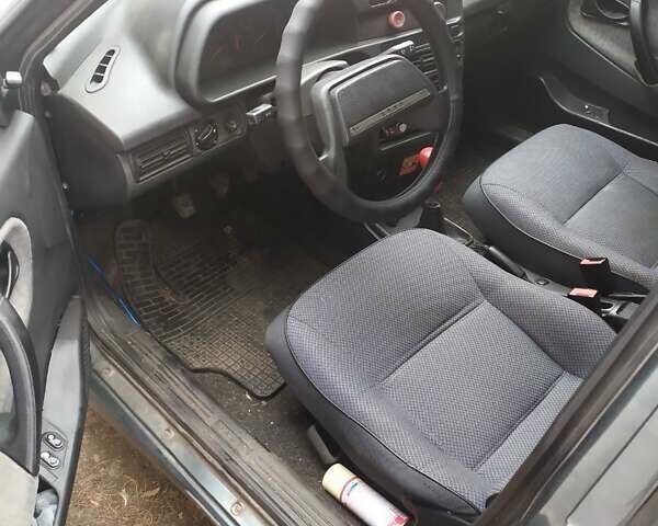 Зеленый ВАЗ 2114 Самара, объемом двигателя 1.6 л и пробегом 300 тыс. км за 850 $, фото 4 на Automoto.ua