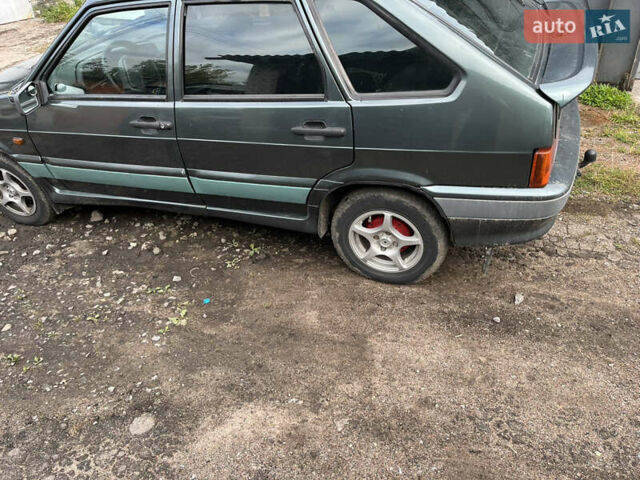 Зеленый ВАЗ 2114 Самара, объемом двигателя 1.6 л и пробегом 199 тыс. км за 1750 $, фото 1 на Automoto.ua