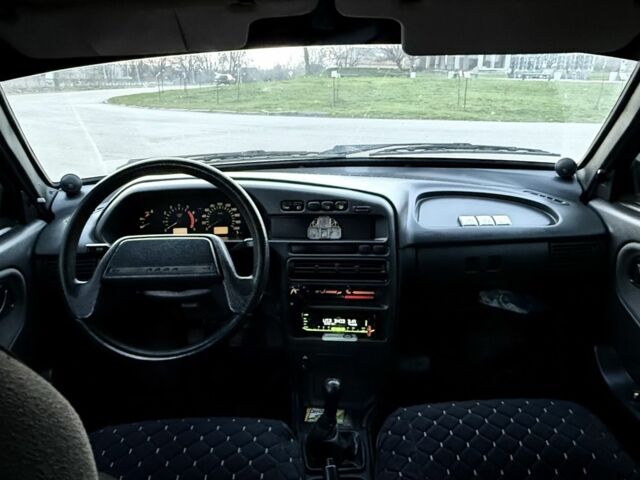 Зеленый ВАЗ 2114 Самара, объемом двигателя 1.6 л и пробегом 113 тыс. км за 4100 $, фото 7 на Automoto.ua