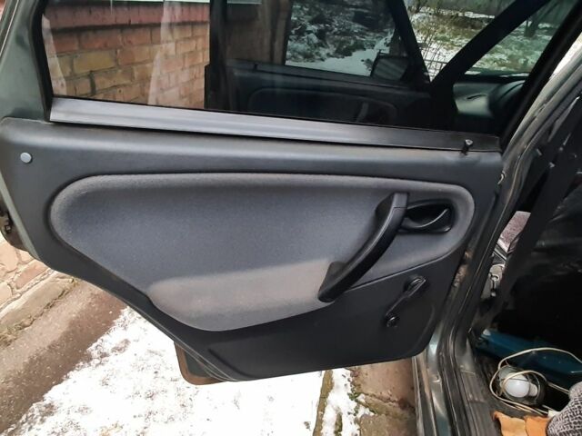 Зелений ВАЗ 2114 Самара, об'ємом двигуна 1.6 л та пробігом 168 тис. км за 1496 $, фото 2 на Automoto.ua