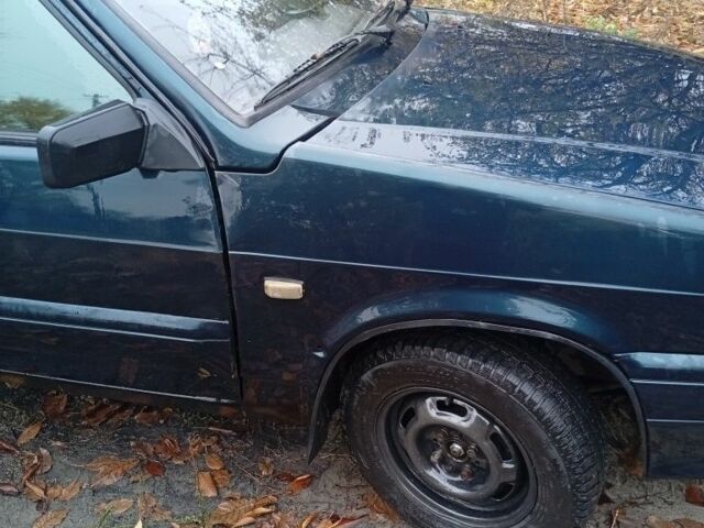 Зеленый ВАЗ 2114 Самара, объемом двигателя 1.6 л и пробегом 320 тыс. км за 1200 $, фото 2 на Automoto.ua