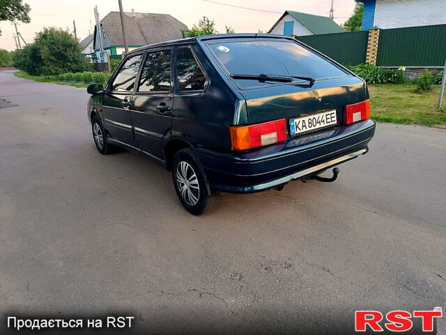 Зеленый ВАЗ 2114 Самара, объемом двигателя 1.6 л и пробегом 250 тыс. км за 1350 $, фото 4 на Automoto.ua