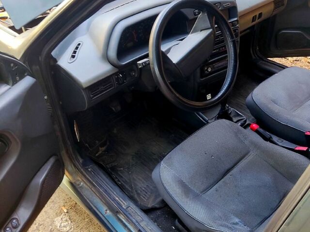 Зелений ВАЗ 2114 Самара, об'ємом двигуна 1.6 л та пробігом 275 тис. км за 1700 $, фото 5 на Automoto.ua