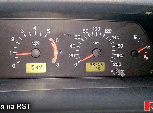 Зеленый ВАЗ 2114 Самара, объемом двигателя 1.6 л и пробегом 99 тыс. км за 2300 $, фото 8 на Automoto.ua