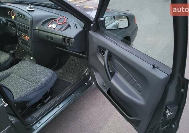 Зелений ВАЗ 2114 Самара, об'ємом двигуна 1.6 л та пробігом 75 тис. км за 2100 $, фото 16 на Automoto.ua