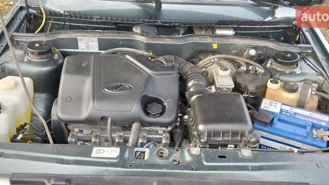 Зеленый ВАЗ 2114 Самара, объемом двигателя 1.6 л и пробегом 182 тыс. км за 2500 $, фото 3 на Automoto.ua