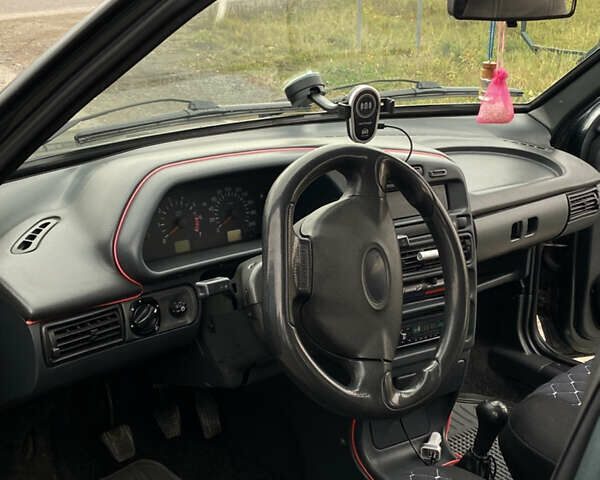 Зелений ВАЗ 2114 Самара, об'ємом двигуна 1.6 л та пробігом 168 тис. км за 2300 $, фото 3 на Automoto.ua