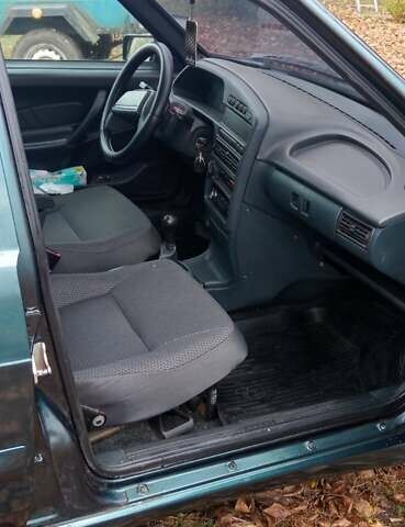 Зеленый ВАЗ 2114 Самара, объемом двигателя 1.6 л и пробегом 145 тыс. км за 2600 $, фото 2 на Automoto.ua